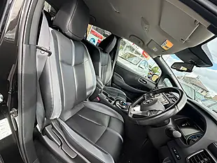 Used 2005 Nissan Leaf Tekna Black - Interior and Exterior details 12