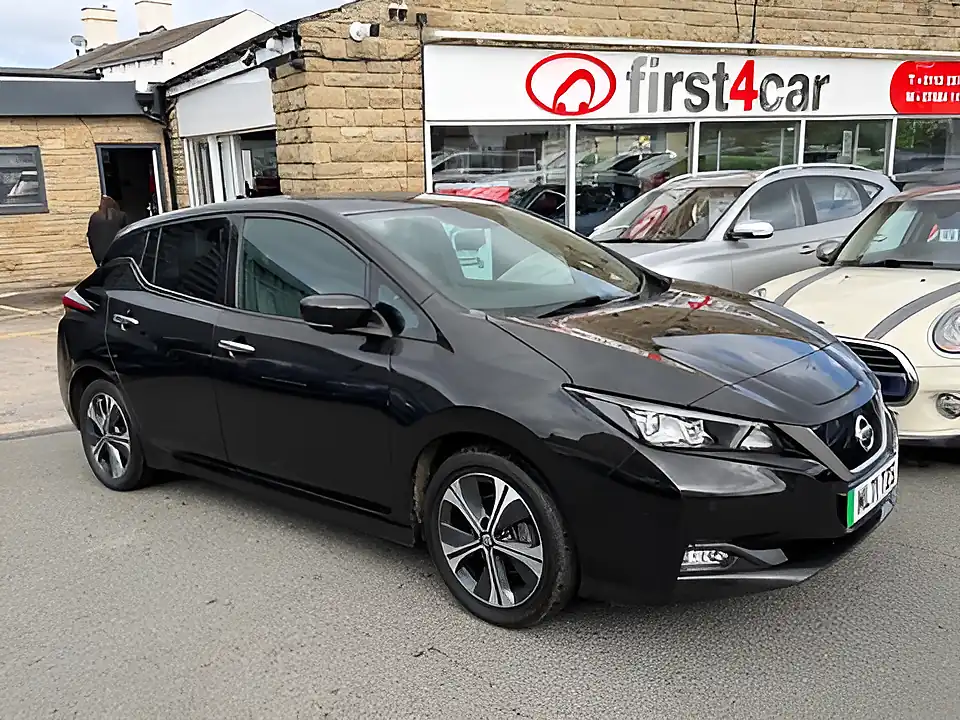 Used 2005 Nissan Leaf Tekna Black - Interior and Exterior details 3