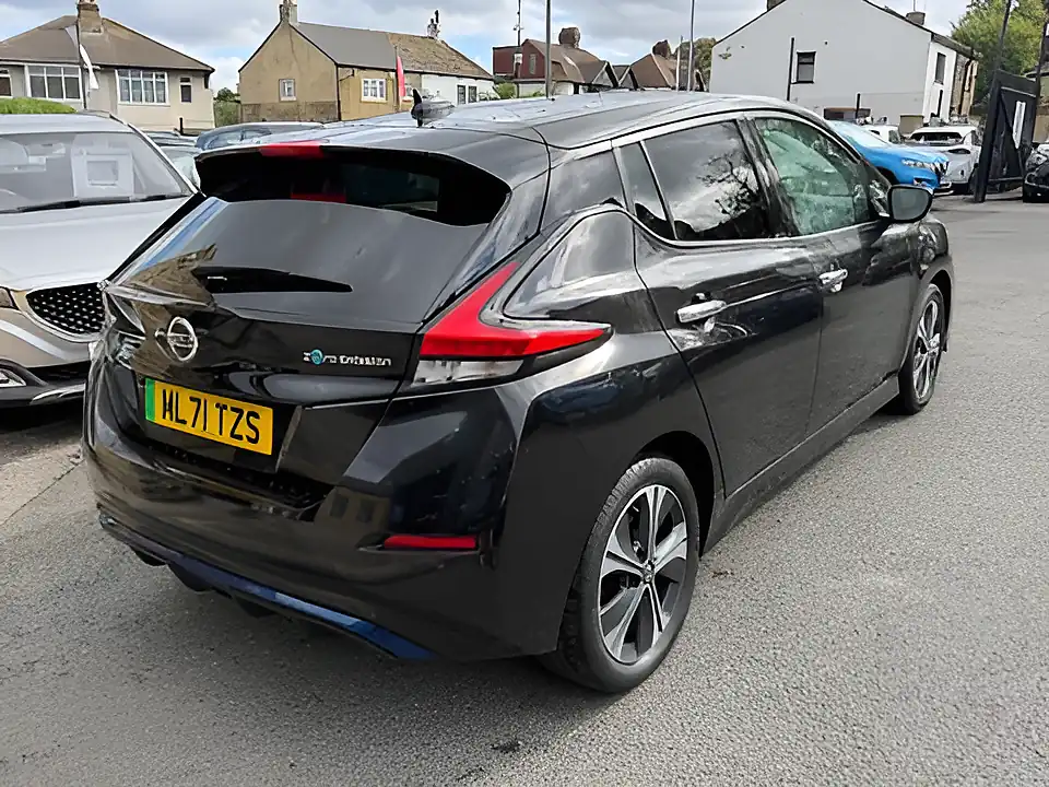 Used 2005 Nissan Leaf Tekna Black - Interior and Exterior details 4