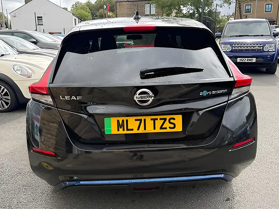 Used 2005 Nissan Leaf Tekna Black - Interior and Exterior details 5