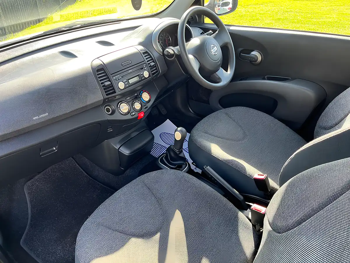 Used 2005 Nissan Micra - Interior and Exterior details 7