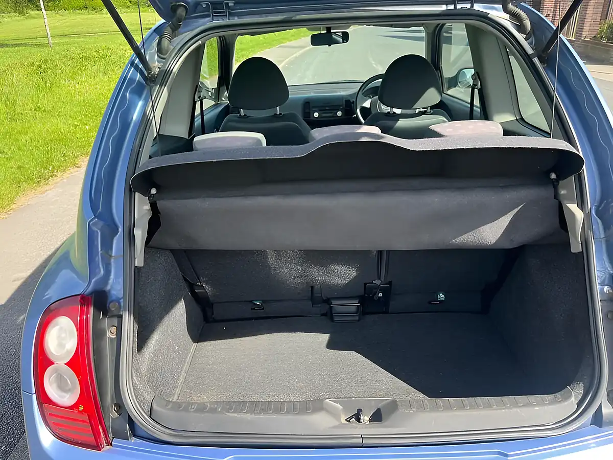 Used 2005 Nissan Micra S Blue - Interior and Exterior details 11