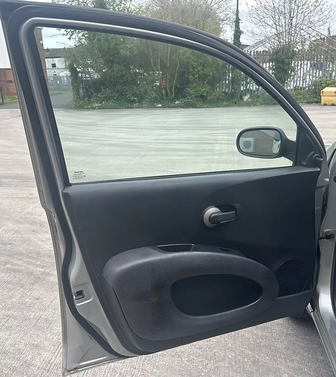 Used 2005 Nissan Micra S Silver - Interior and Exterior details 16