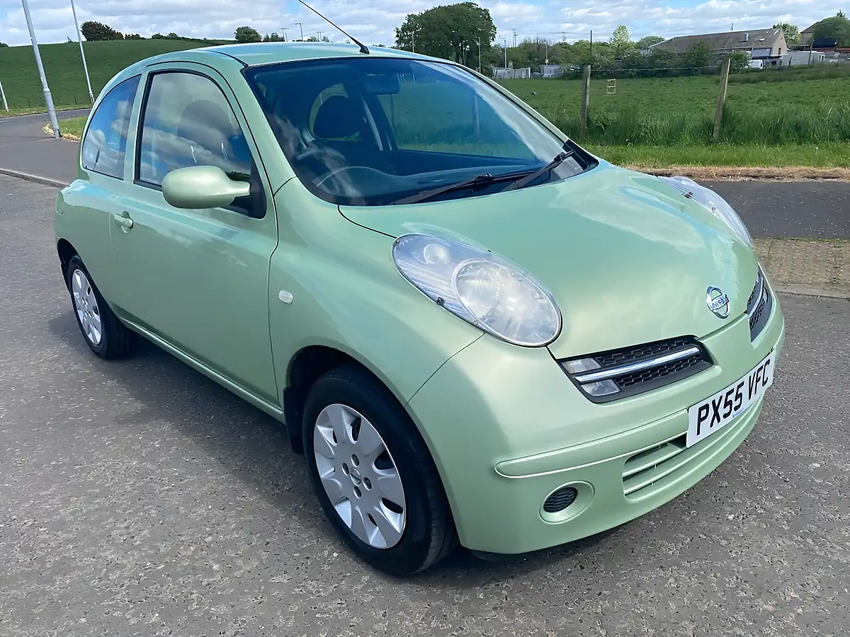 Used 2005 Nissan Micra Se Green - Front View
