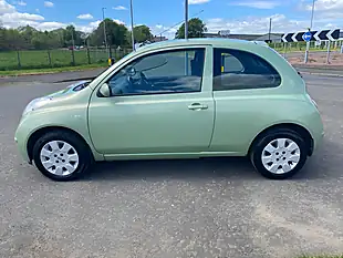 Used 2005 Nissan Micra Se Green - Interior and Exterior details 11