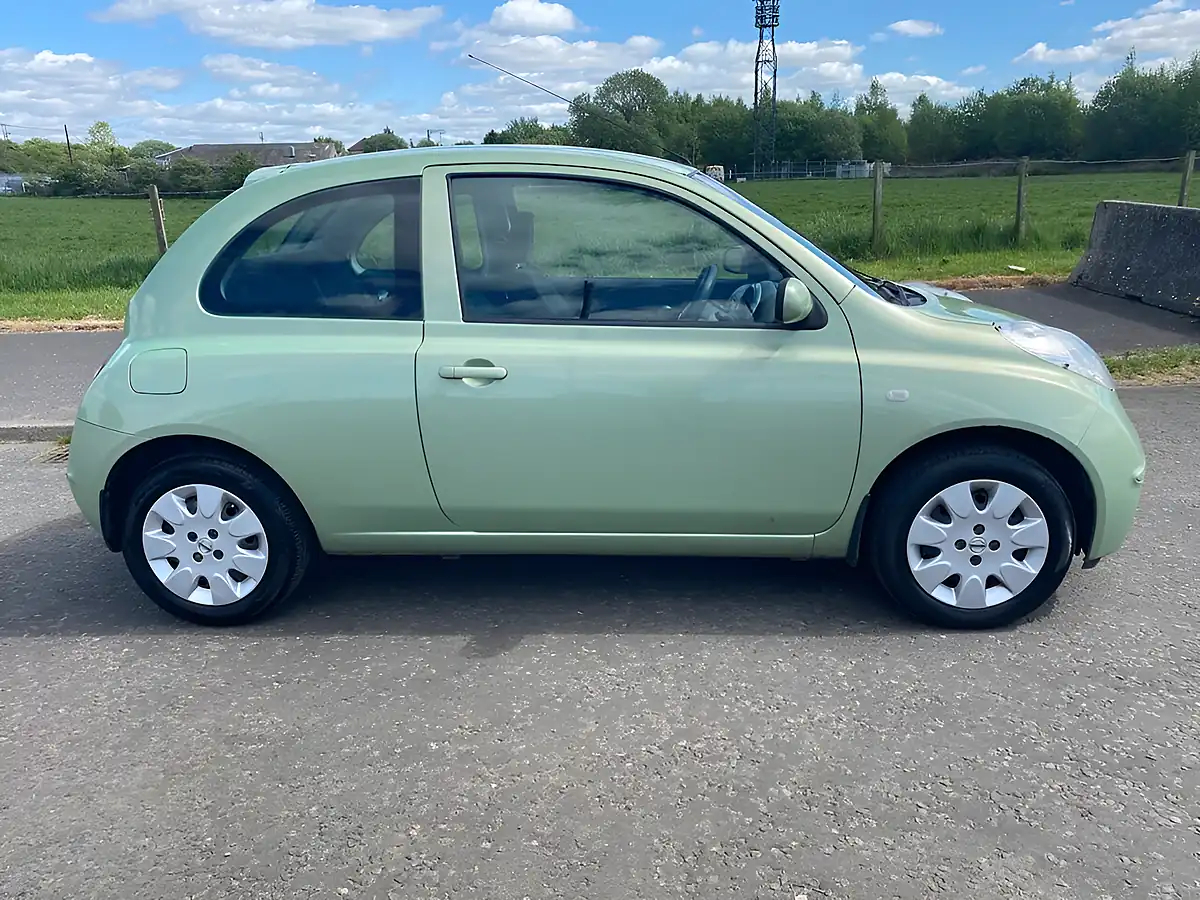 Used 2005 Nissan Micra Se Green - Interior and Exterior details 2