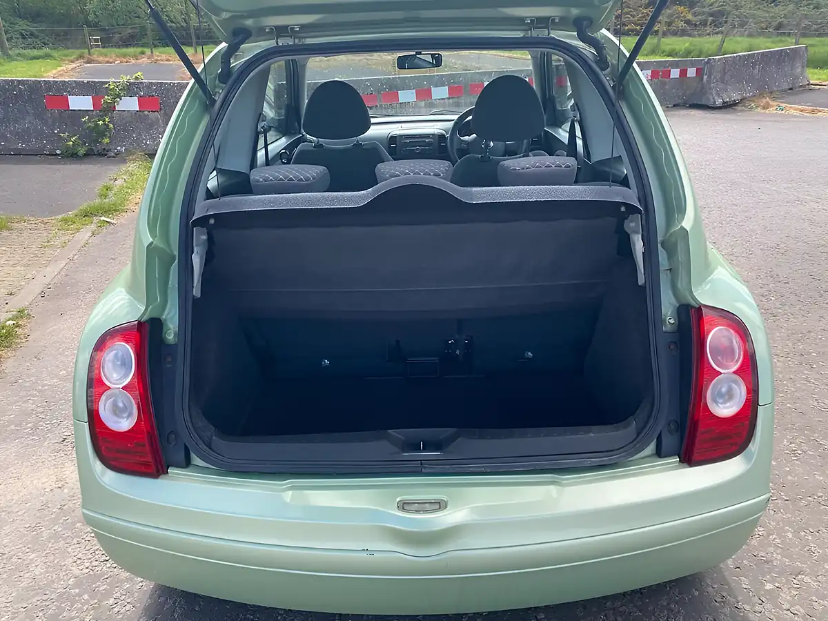 Used 2005 Nissan Micra Se Green - Interior and Exterior details 7