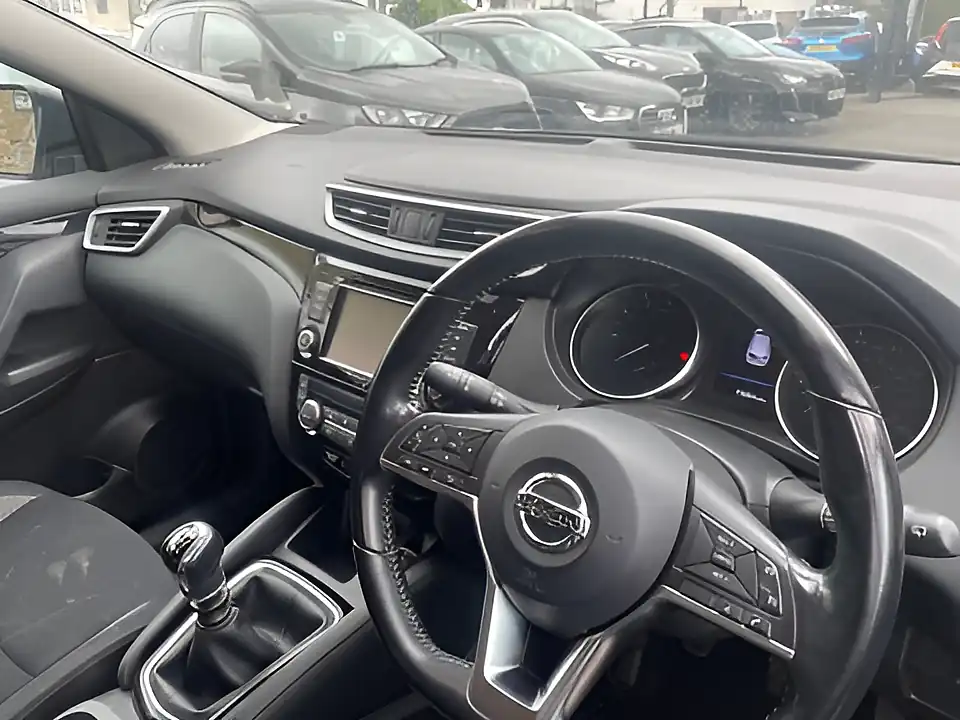 Used 2005 Nissan Qashqai Acenta Premium Silver - Interior and Exterior details 8
