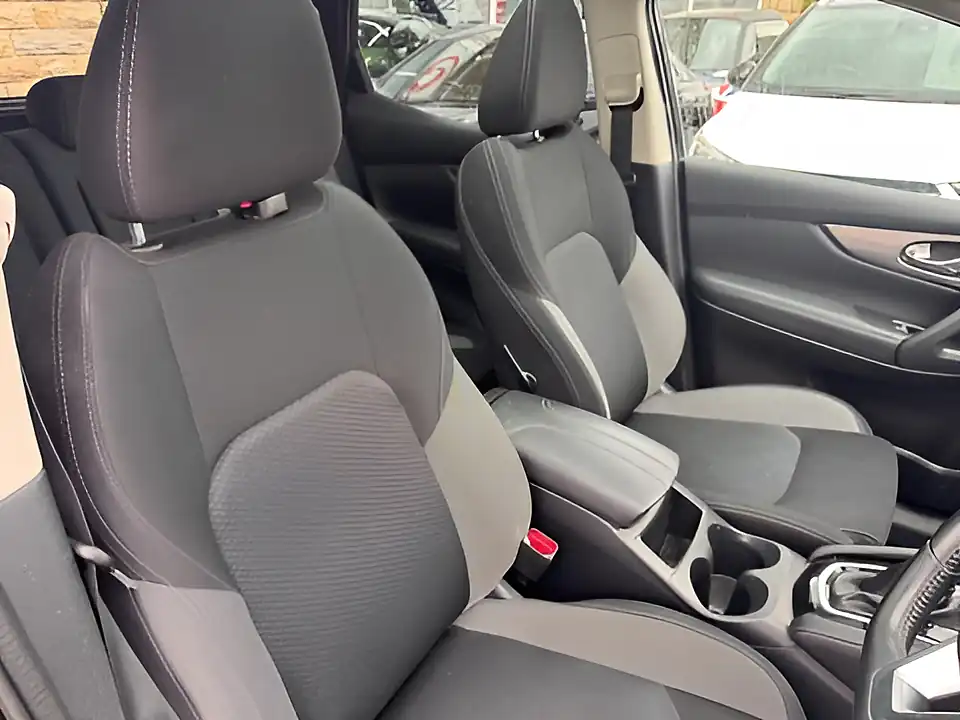 Used 2005 Nissan Qashqai N-Connecta Black - Interior and Exterior details 11