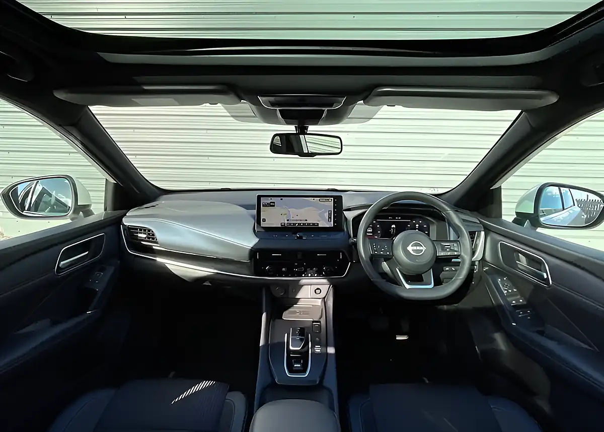 Used 2005 Nissan Qashqai Tekna White - Interior and Exterior details 9