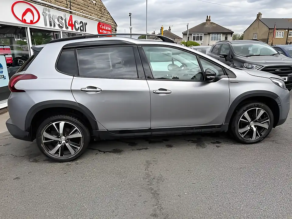 Used 2005 Peugeot 2008 GT Line Cumulus Grey - Interior and Exterior details 14