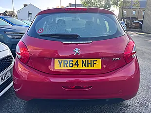 Used 2005 Peugeot 208 Access Plus Rioja Red - Interior and Exterior details 4