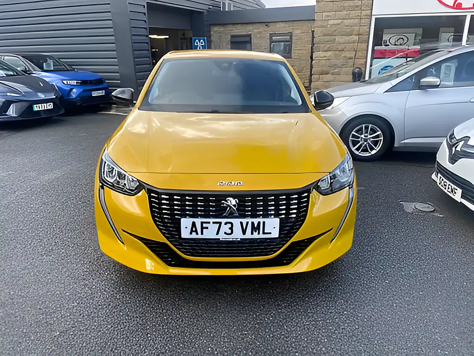 Used 2005 Peugeot 208 Allure Premium Plus Yellow - Interior and Exterior details 2