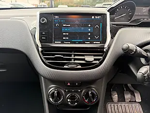 Used 2005 Peugeot 208 Black Edition White - Interior and Exterior details 11