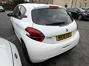 Used 2005 Peugeot 208 Black Edition White - Interior and Exterior details 6