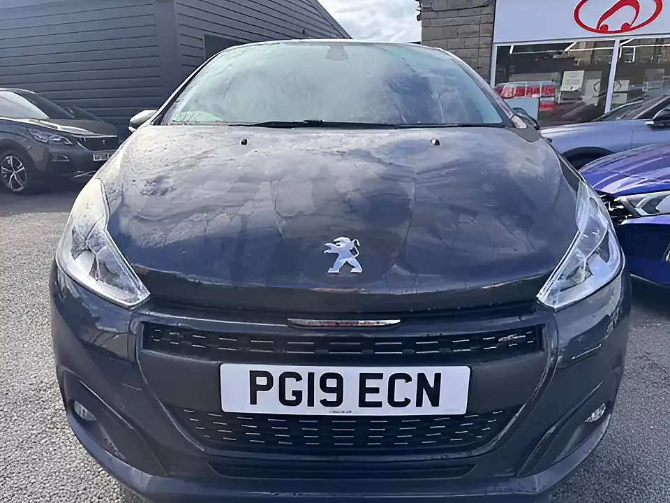 Used 2005 Peugeot 208 GT Line Grey - Interior and Exterior details 2