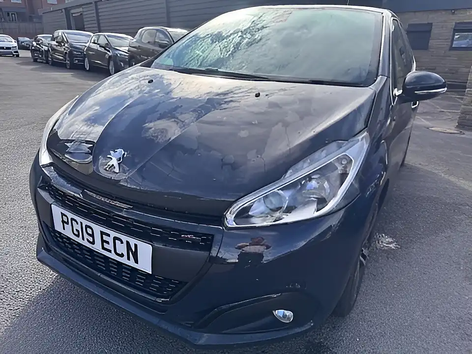 Used 2005 Peugeot 208 GT Line Grey - Interior and Exterior details 3