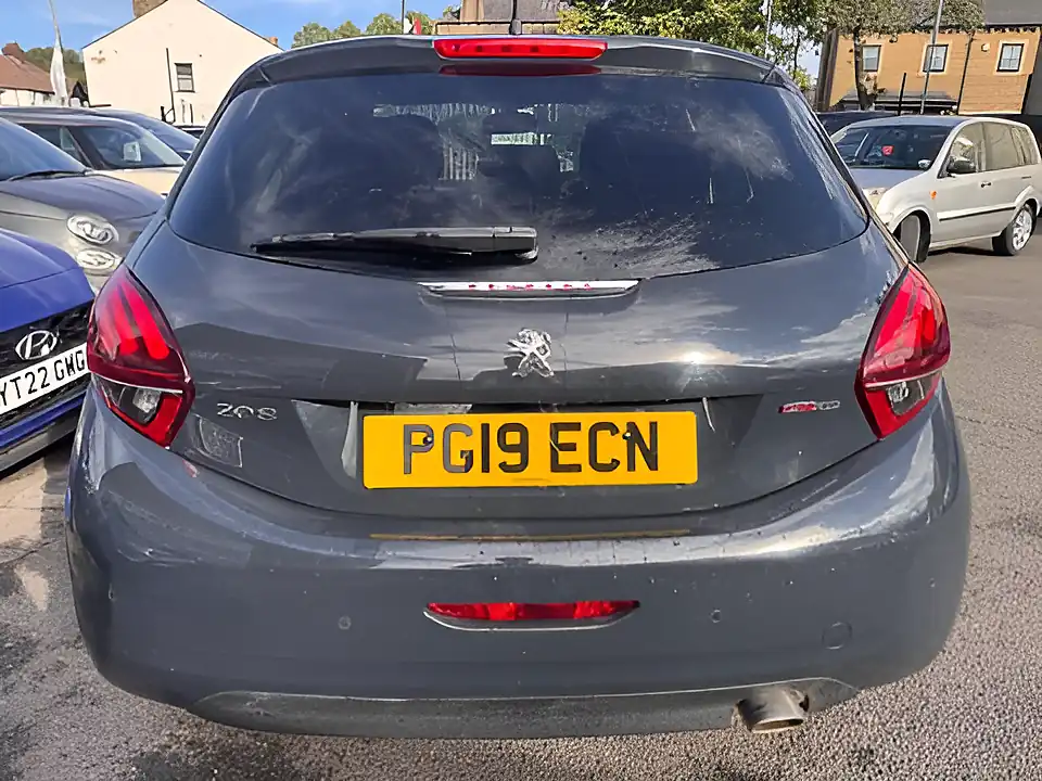 Used 2005 Peugeot 208 GT Line Grey - Interior and Exterior details 7