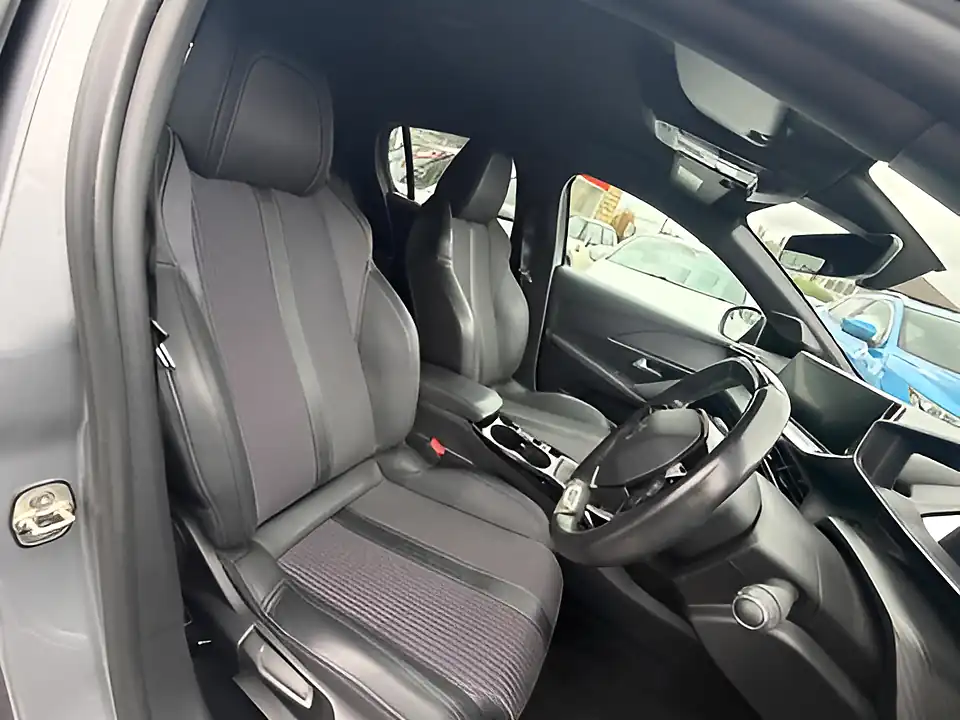 Used 2005 Peugeot 208 GT S/S Nimbus Grey - Interior and Exterior details 10