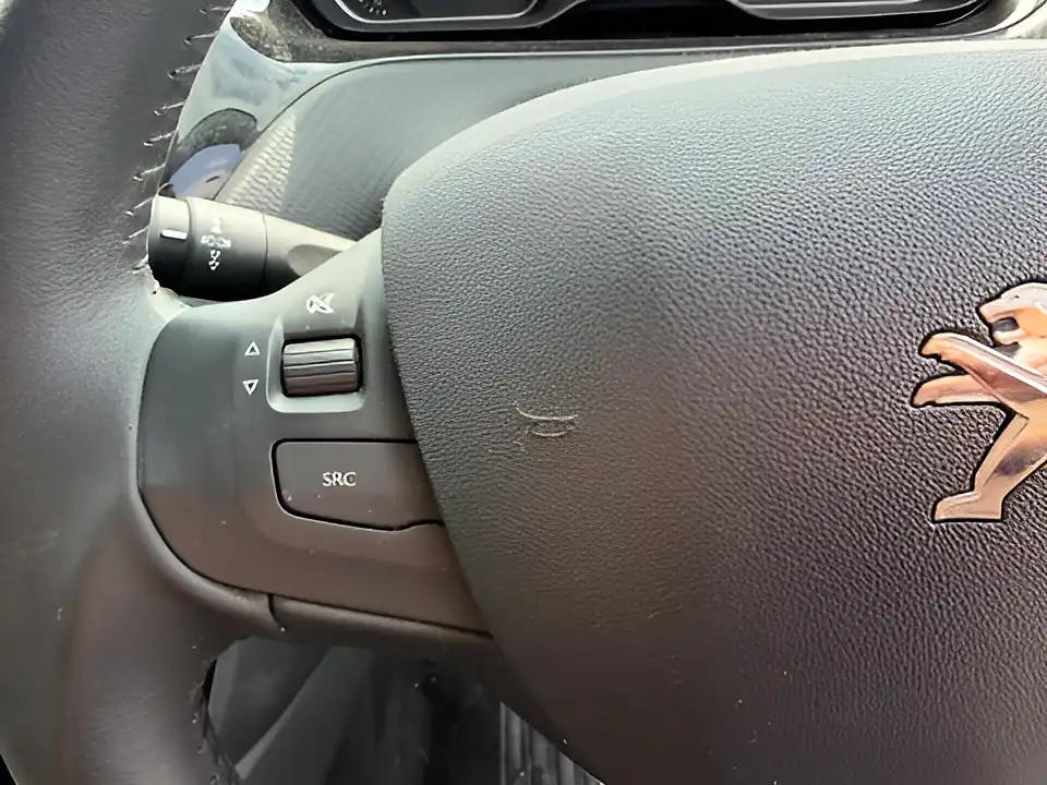 Used 2005 Peugeot 208 Signature Grey - Interior and Exterior details 11