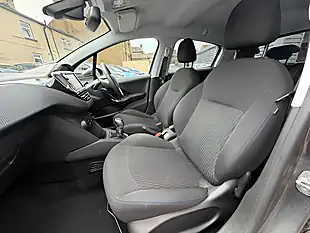 Used 2005 Peugeot 208 Signature Grey - Interior and Exterior details 17