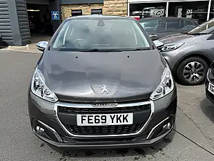 Used 2005 Peugeot 208 Signature Grey - Interior and Exterior details 2
