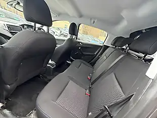 Used 2005 Peugeot 208 Signature Grey - Interior and Exterior details 9