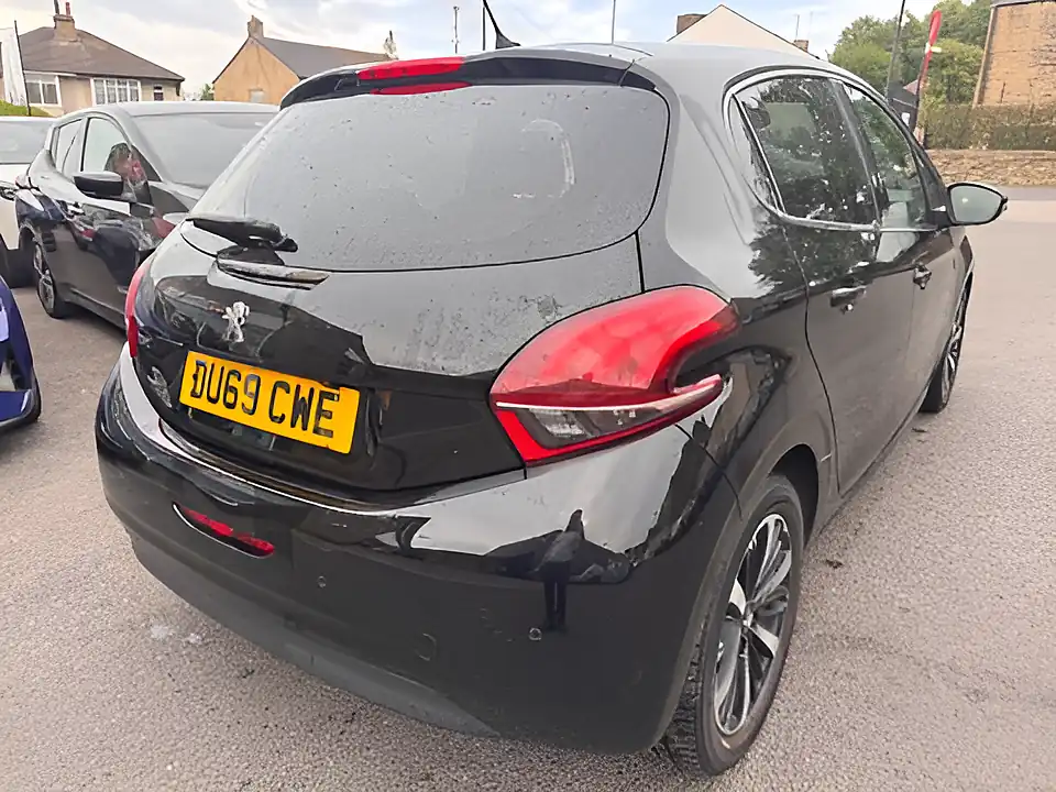 Used 2005 Peugeot 208 Tech Edition Black - Interior and Exterior details 7
