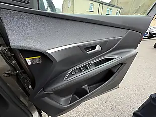 Used 2005 Peugeot 3008 Allure Grey - Interior and Exterior details 11