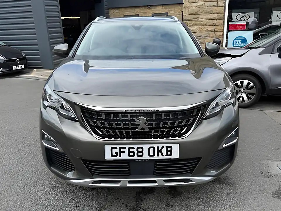 Used 2005 Peugeot 3008 Allure Grey - Interior and Exterior details 2