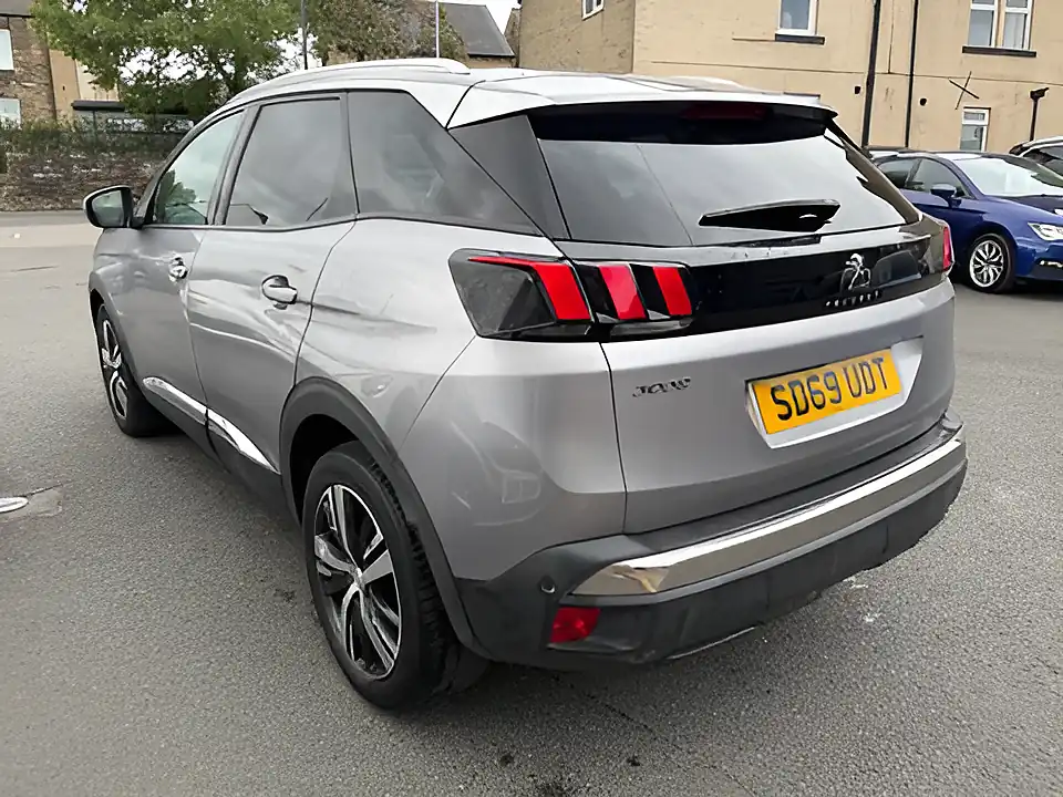 Used 2005 Peugeot 3008 Allure Grey - Interior and Exterior details 6