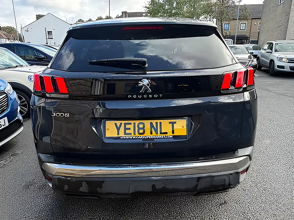 Used 2005 Peugeot 3008 Allure Grey - Interior and Exterior details 5