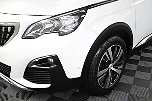 Used 2005 Peugeot 3008 Allure White - Interior and Exterior details 14