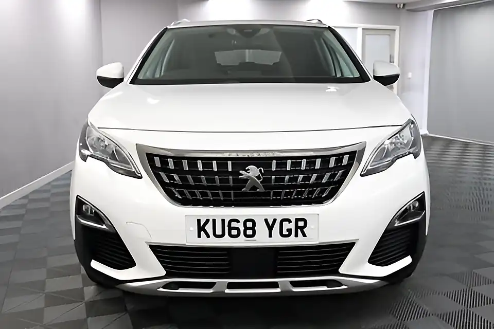Used 2005 Peugeot 3008 Allure White - Interior and Exterior details 2