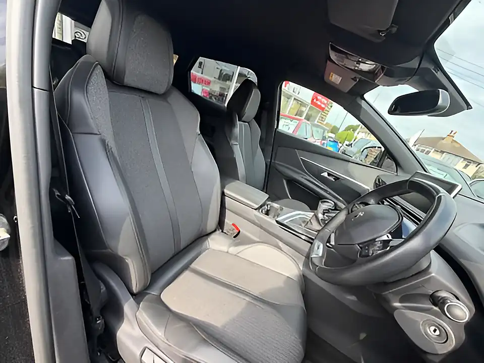 Used 2005 Peugeot 3008 GT Line Black - Interior and Exterior details 8