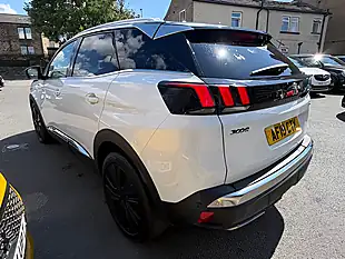 Used 2005 Peugeot 3008 GT Line Premium White - Interior and Exterior details 4
