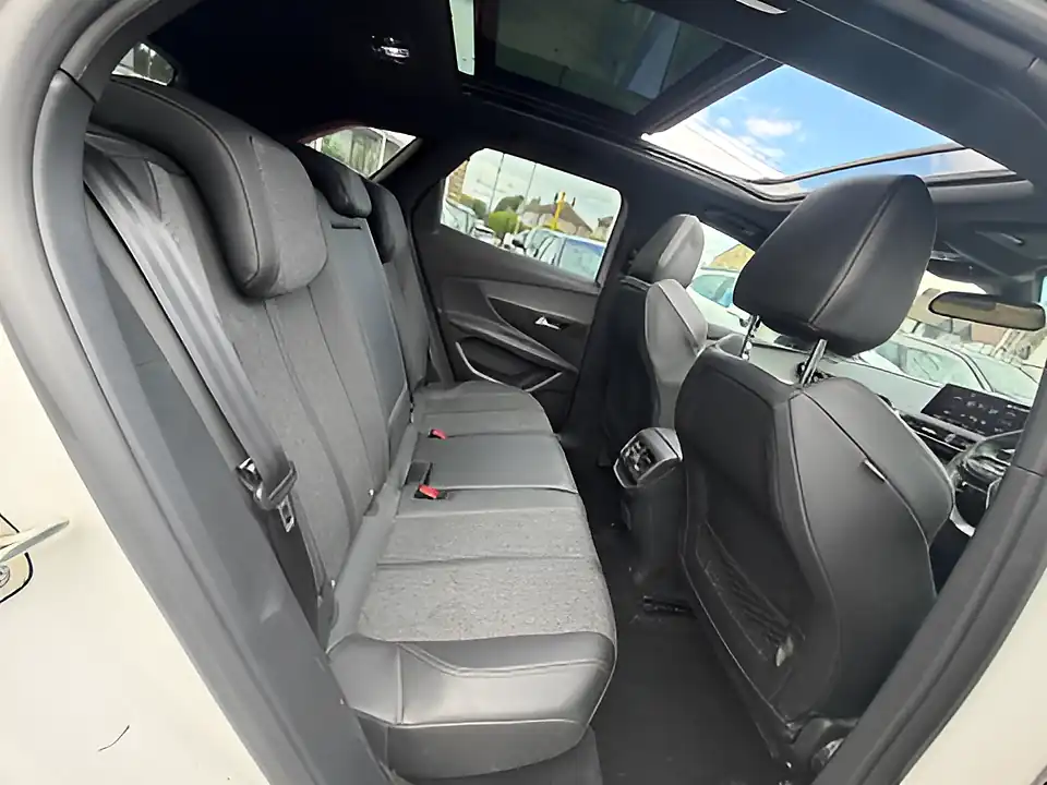 Used 2005 Peugeot 3008 GT Line Premium White - Interior and Exterior details 10
