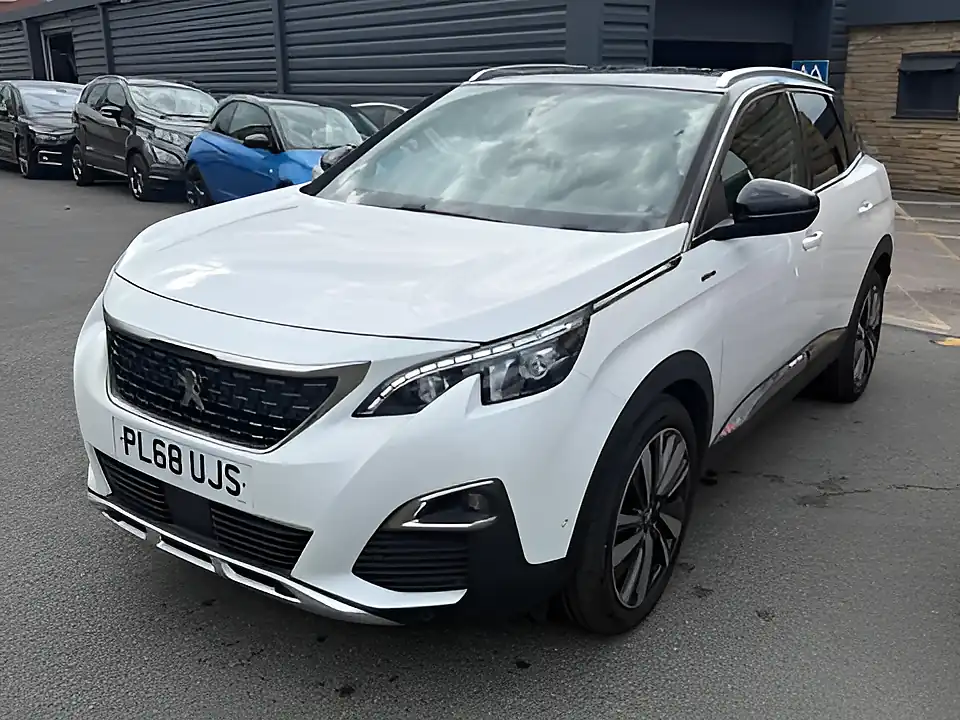 Used 2005 Peugeot 3008 GT Line Premium White - Interior and Exterior details 3