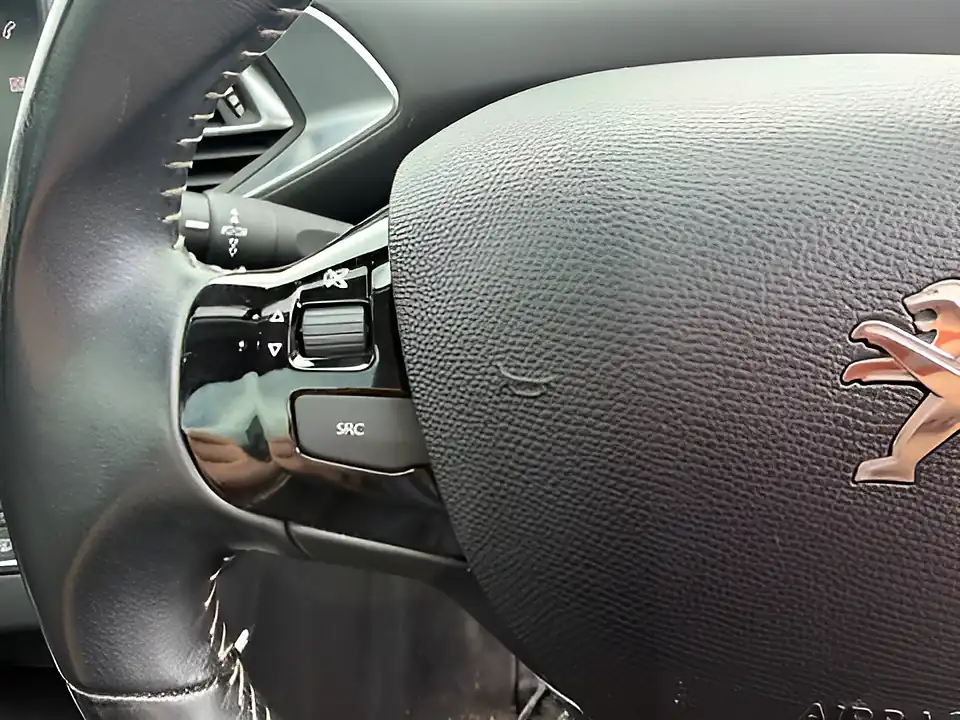 Used 2005 Peugeot 308 Allure Cumulus Grey - Interior and Exterior details 11