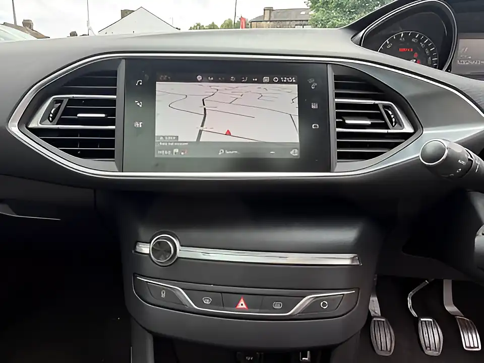 Used 2005 Peugeot 308 Allure Cumulus Grey - Interior and Exterior details 14