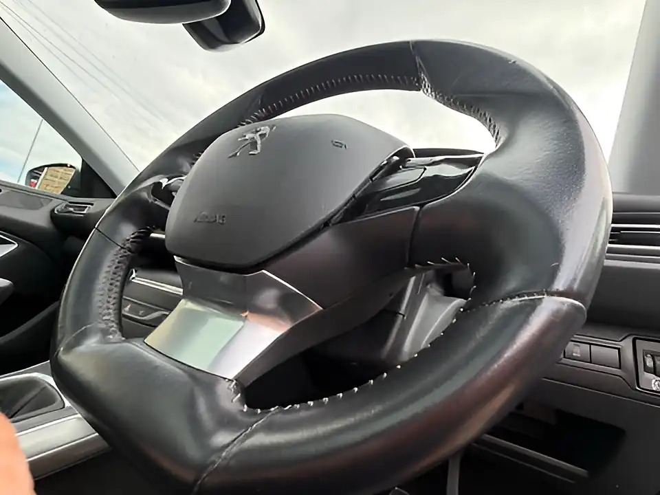 Used 2005 Peugeot 308 Allure Cumulus Grey - Interior and Exterior details 15