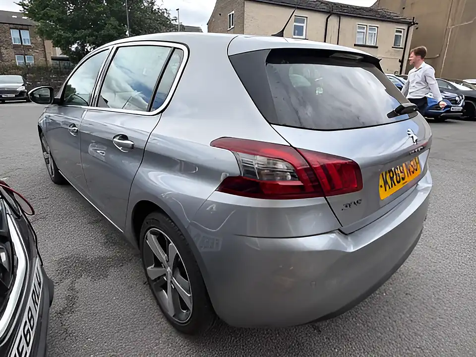 Used 2005 Peugeot 308 Allure Cumulus Grey - Interior and Exterior details 4
