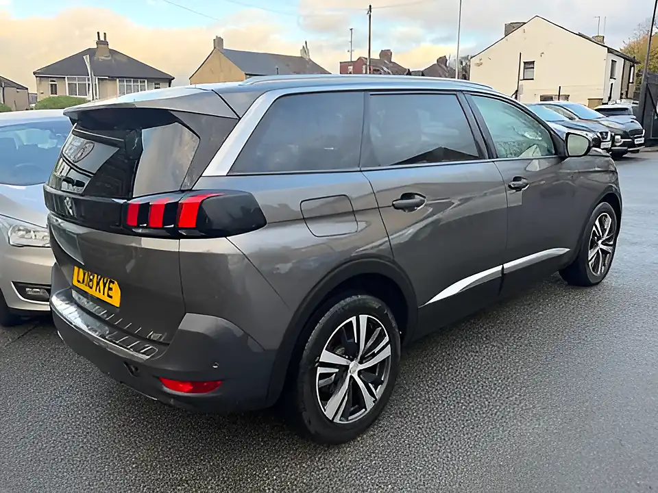 Used 2005 Peugeot 5008 Allure Amazonite Grey - Interior and Exterior details 3