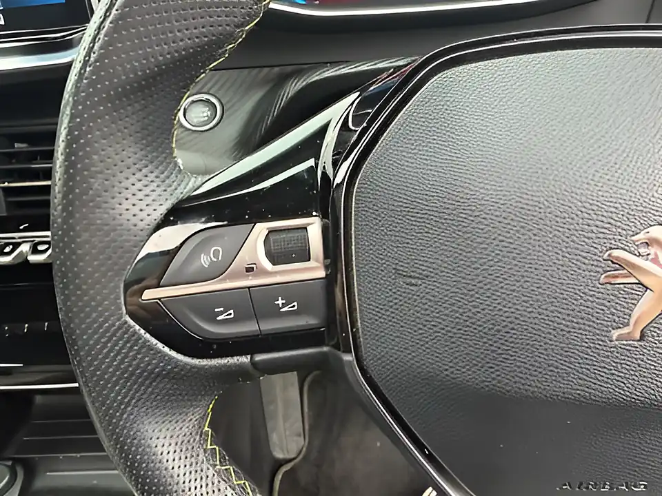 Used 2005 Peugeot e-2008 GT Premium Red - Interior and Exterior details 11