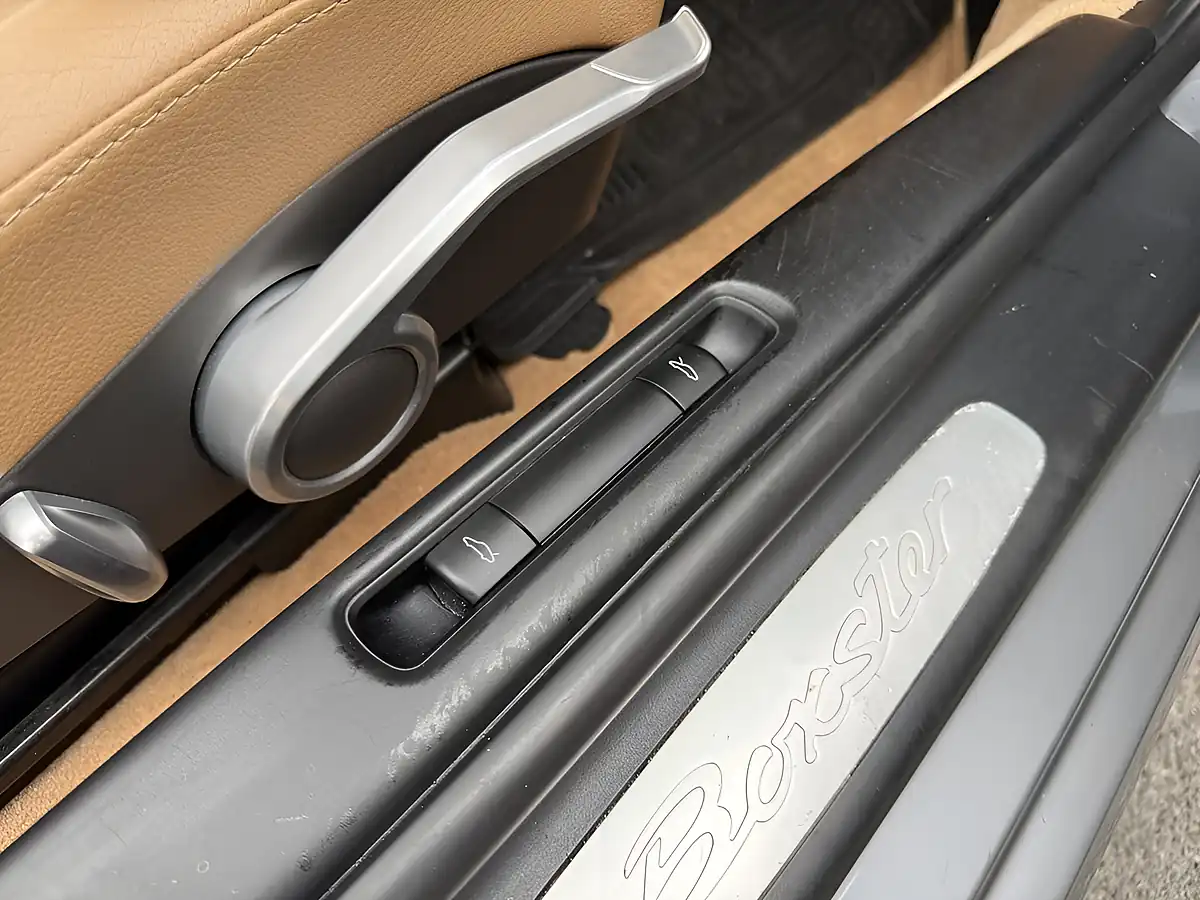 Used 2005 Porsche Boxster 987 Convertible Grey - Interior and Exterior details 20