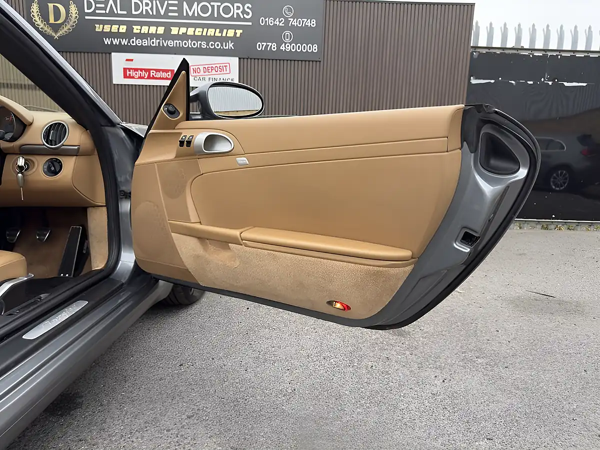 Used 2005 Porsche Boxster 987 Convertible Grey - Interior and Exterior details 9