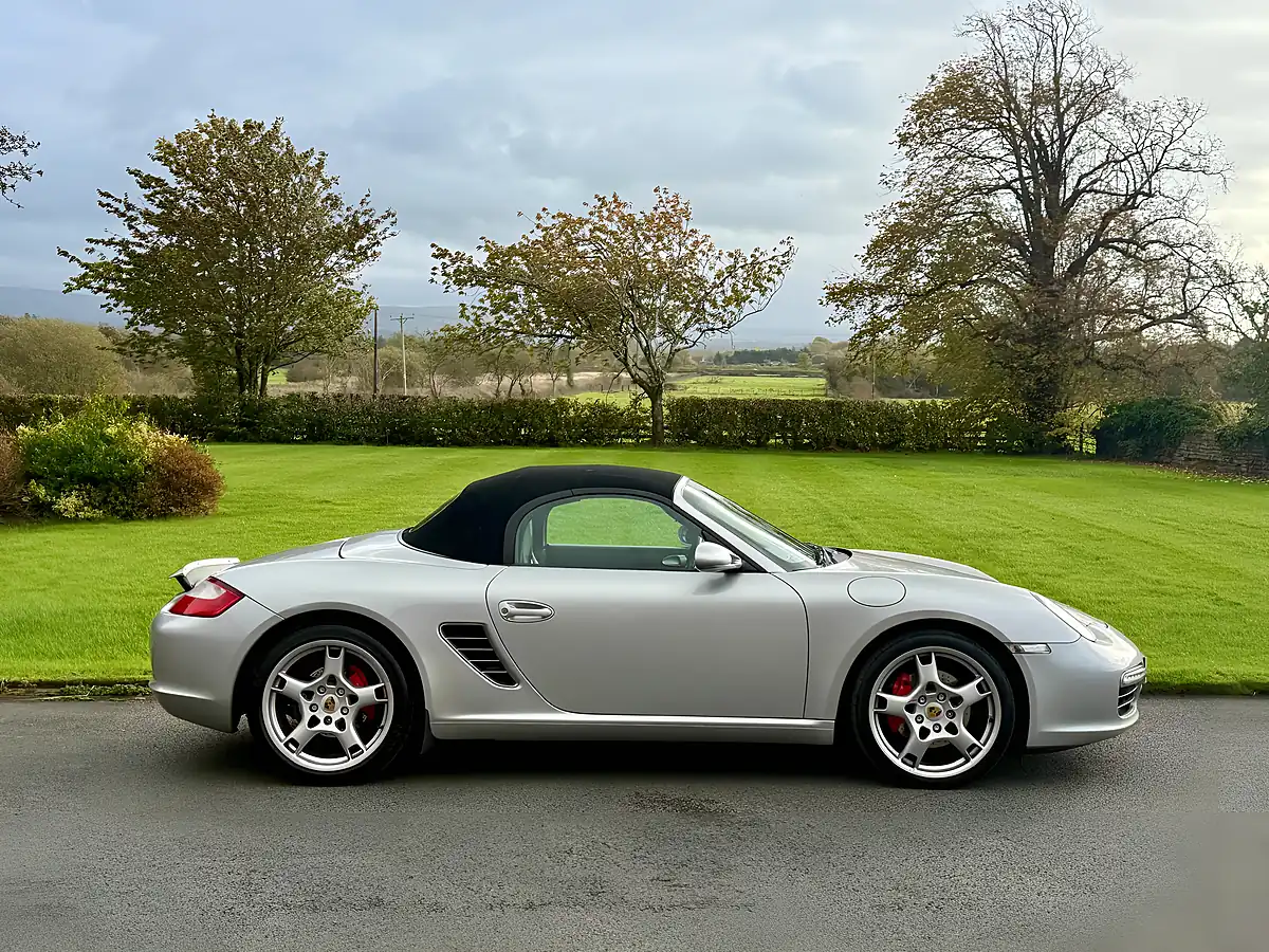 Used 2005 Porsche Boxster S Tiptronic Silver - Interior and Exterior details 7