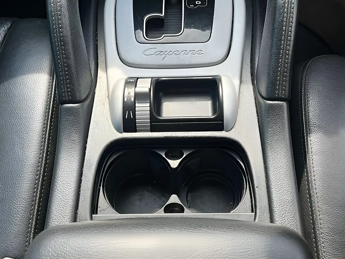 Used 2005 Porsche Cayenne Tiptronic S Black - Interior and Exterior details 13