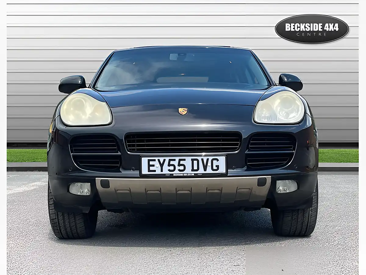 Used 2005 Porsche Cayenne Tiptronic S Black - Interior and Exterior details 8