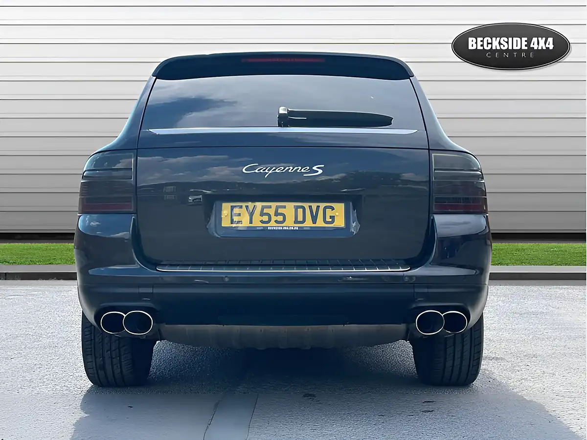 Used 2005 Porsche Cayenne Tiptronic S Black - Interior and Exterior details 9